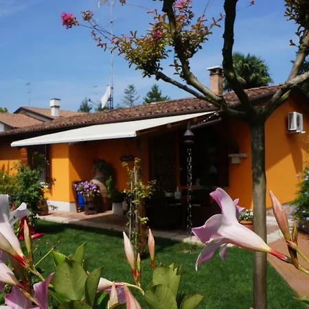 La Brigata Orange House